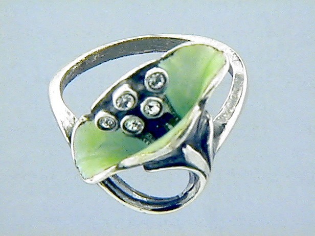 Floraler Jugendstil-Ring grün