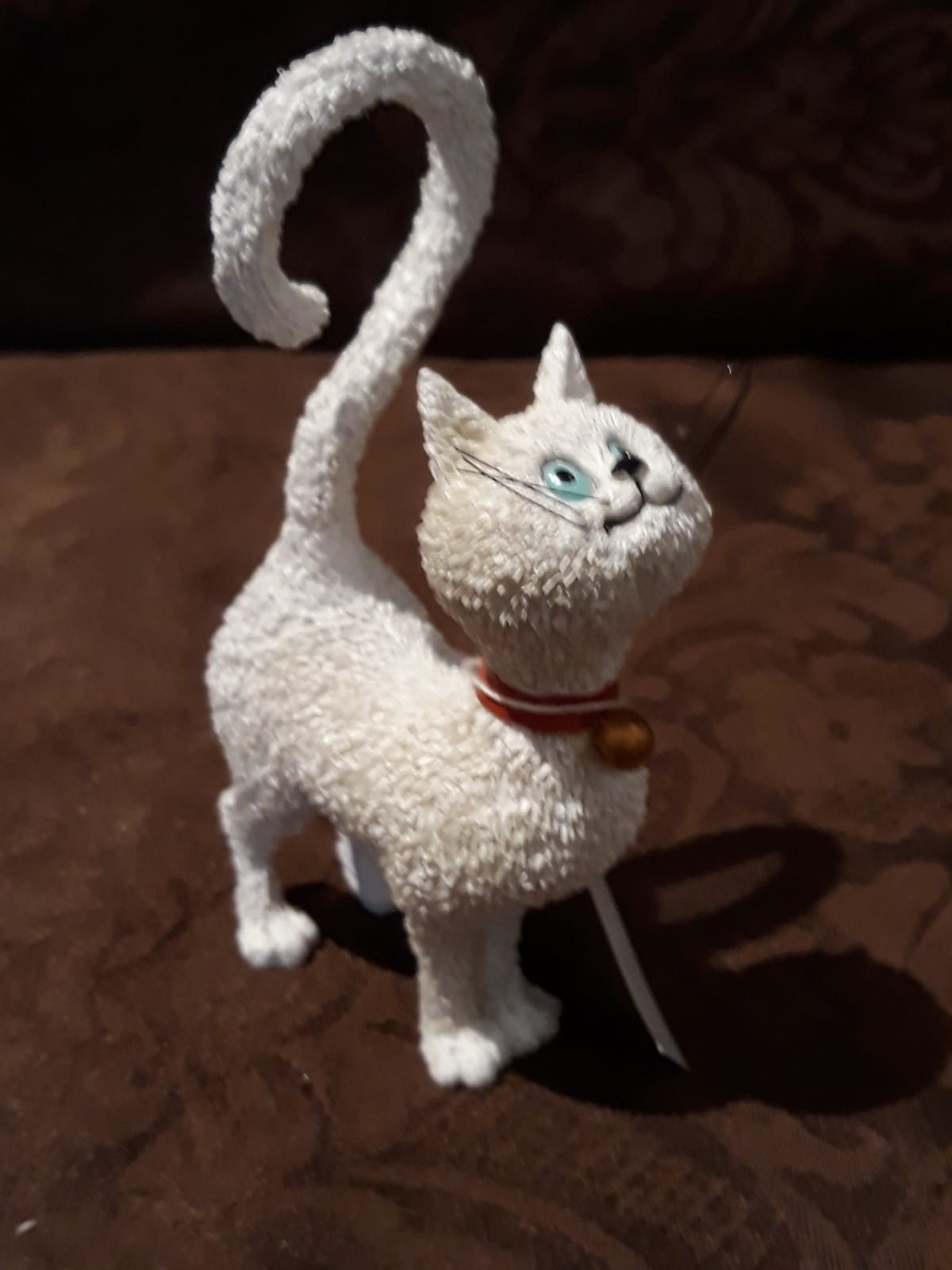 Katzenfigur weiß